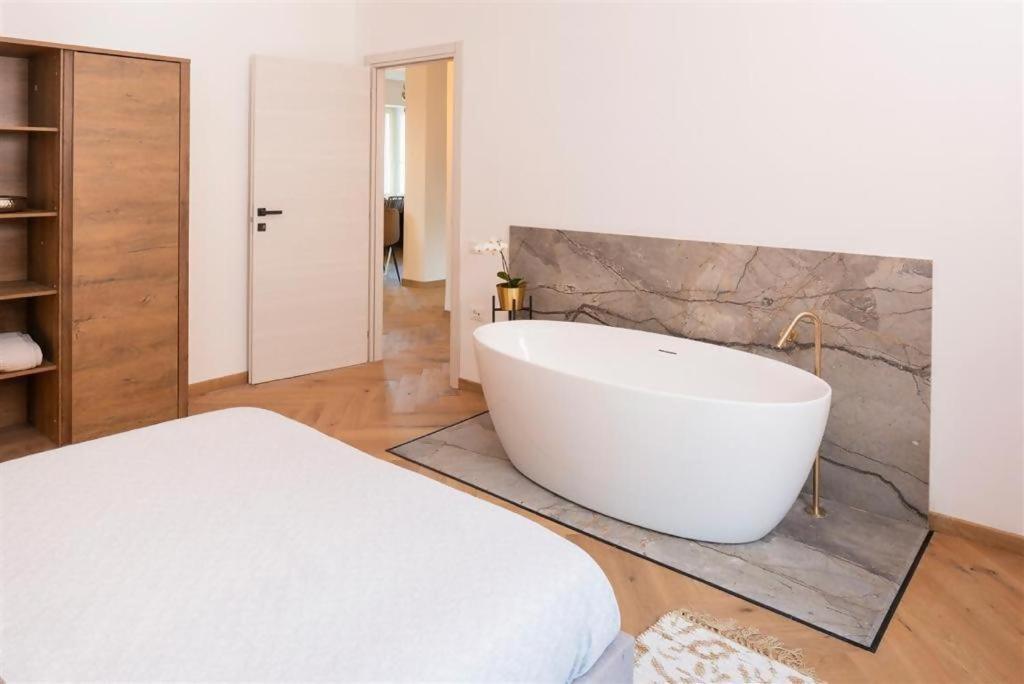 Destiny Home 5 Bardolino Exterior foto